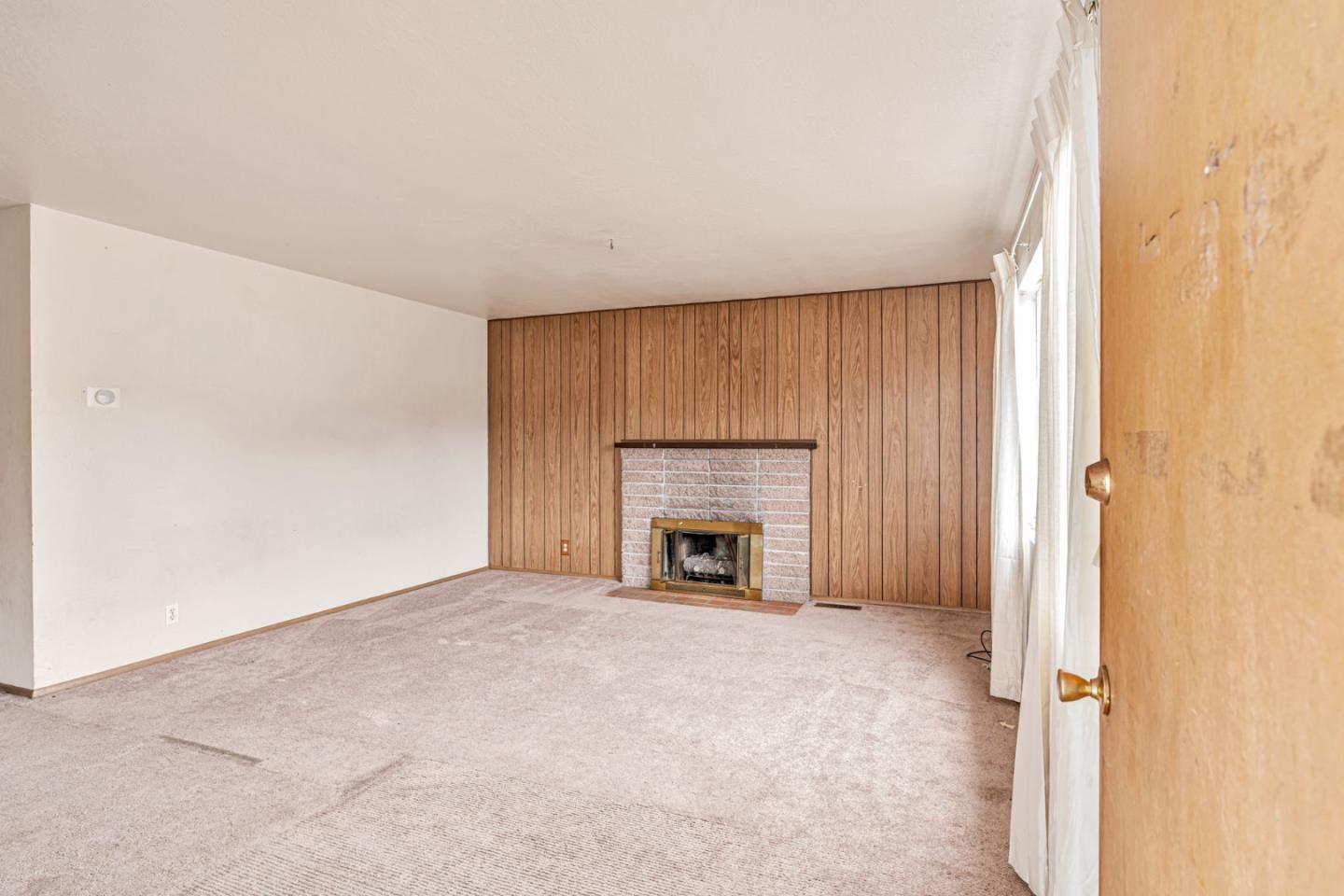 Detail Gallery Image 5 of 35 For 1899 Soto St, Seaside,  CA 93955 - 3 Beds | 1 Baths