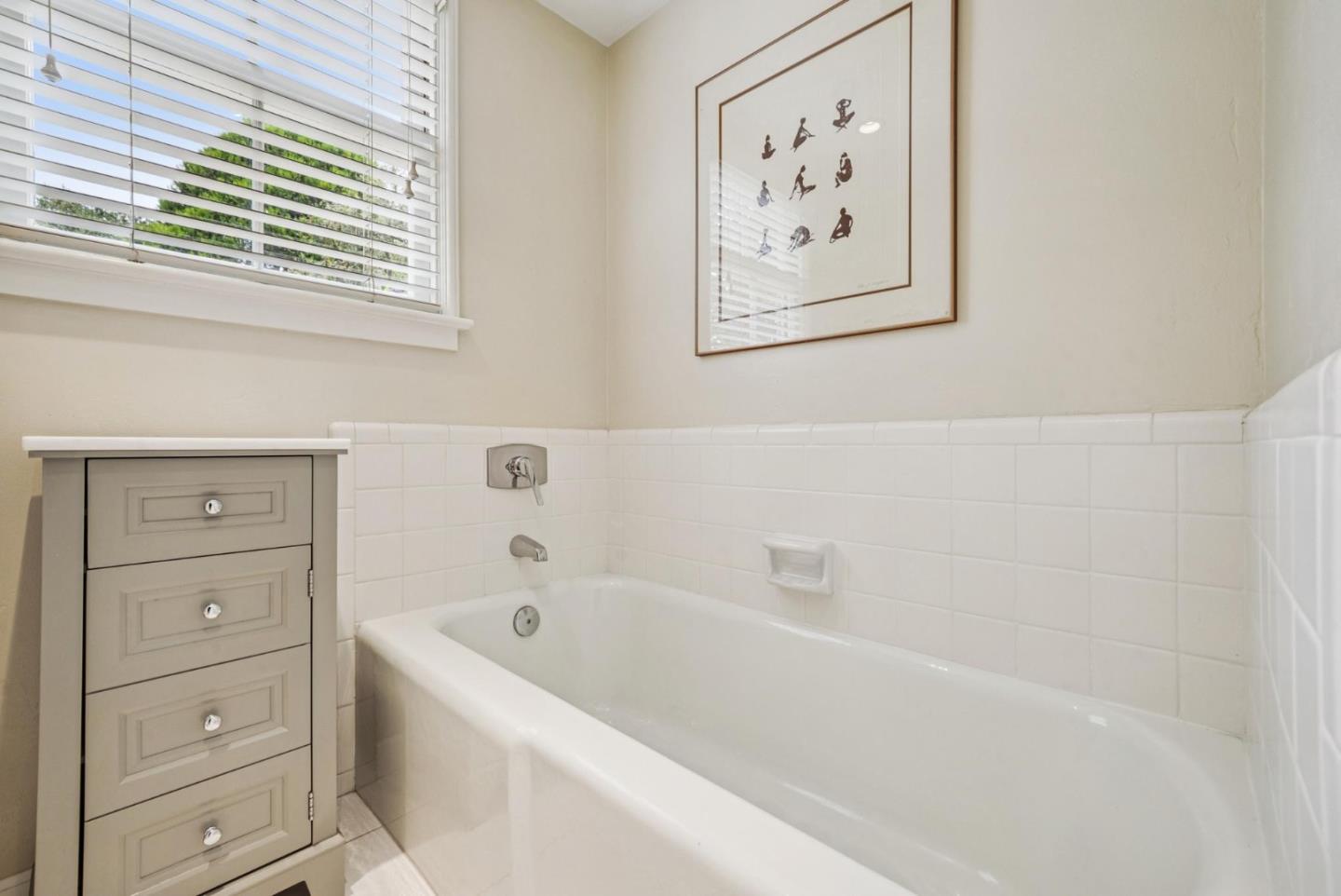 Detail Gallery Image 29 of 49 For 24587 Castro Ln, Carmel,  CA 93923 - 4 Beds | 3 Baths