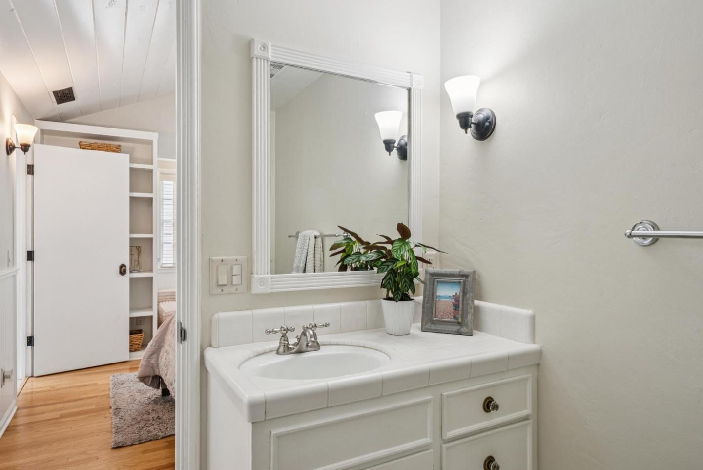 Detail Gallery Image 33 of 49 For 24587 Castro Ln, Carmel,  CA 93923 - 4 Beds | 3 Baths