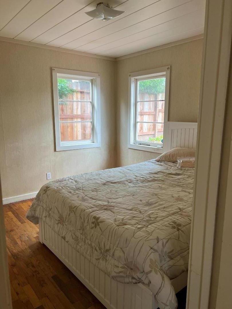 Detail Gallery Image 8 of 16 For 228 Wood St, Pacific Grove,  CA 93950 - 3 Beds | 2 Baths