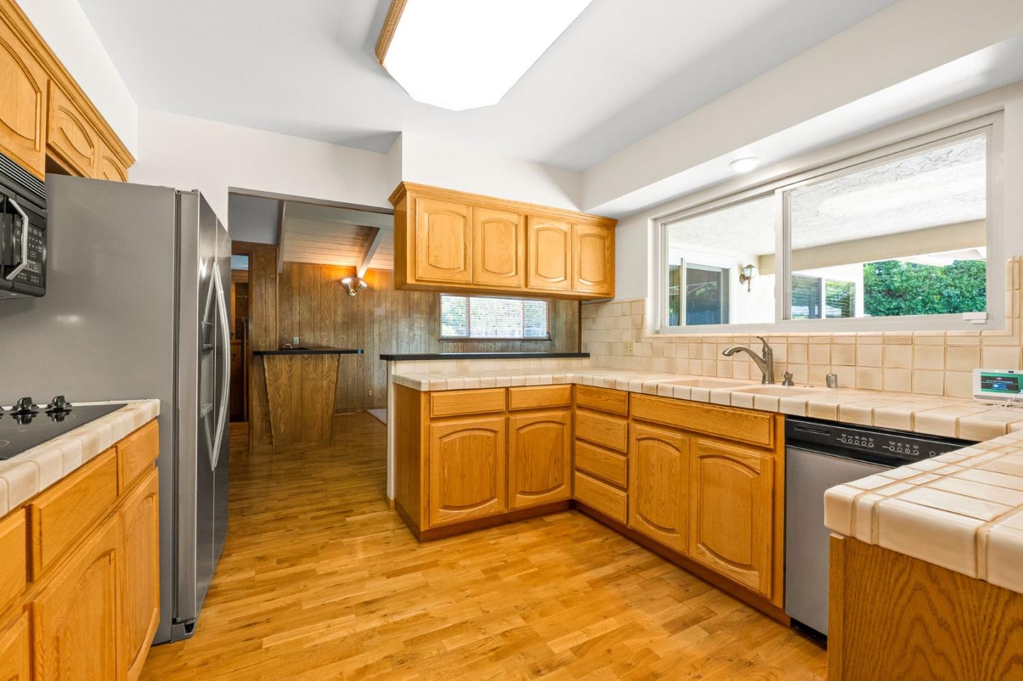 Detail Gallery Image 15 of 62 For 1387 Hillcrest Dr, San Jose,  CA 95120 - 4 Beds | 2/1 Baths