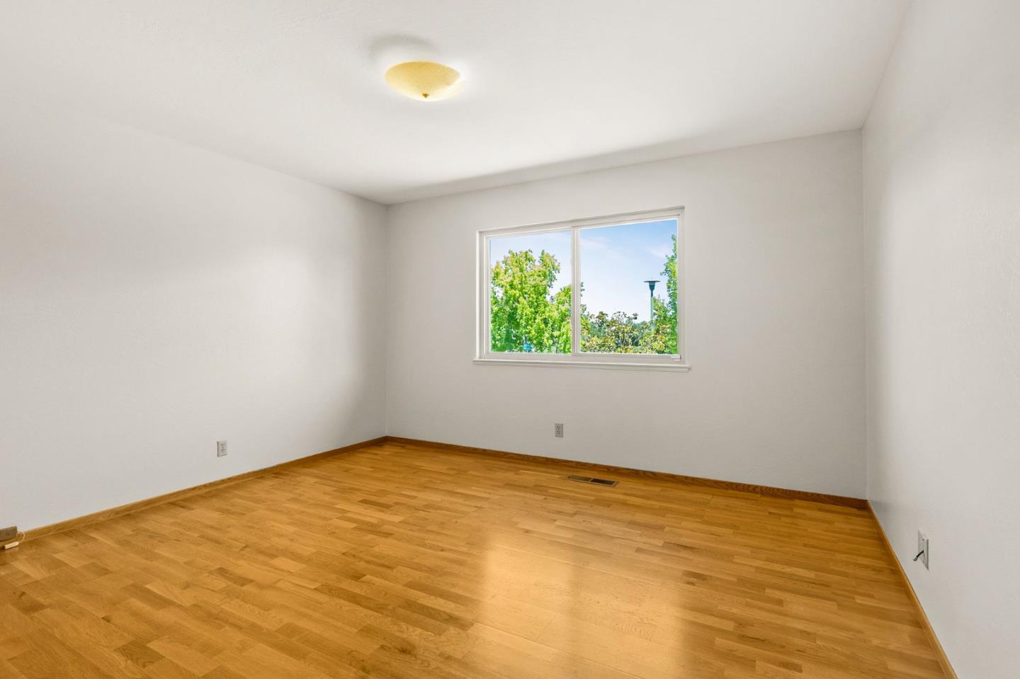 Detail Gallery Image 31 of 62 For 1387 Hillcrest Dr, San Jose,  CA 95120 - 4 Beds | 2/1 Baths