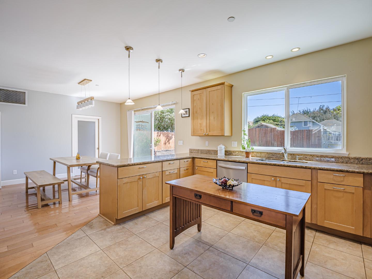 Detail Gallery Image 16 of 54 For 14 3rd Ave, Davenport,  CA 95017 - 3 Beds | 2 Baths