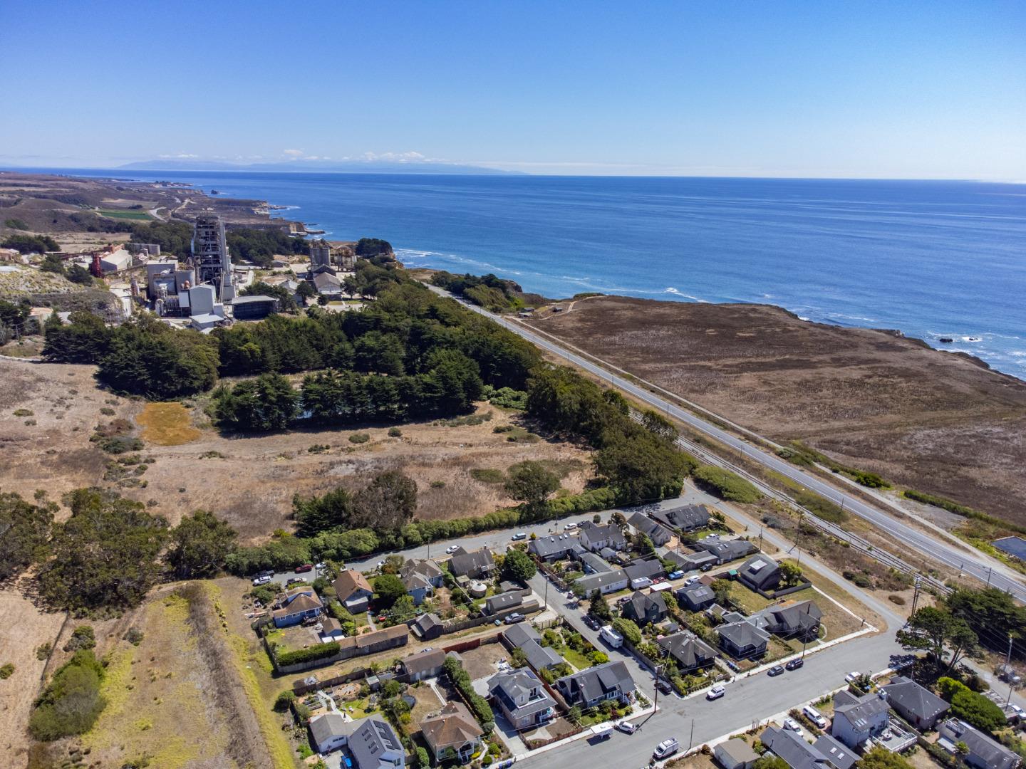 Detail Gallery Image 47 of 54 For 14 3rd Ave, Davenport,  CA 95017 - 3 Beds | 2 Baths