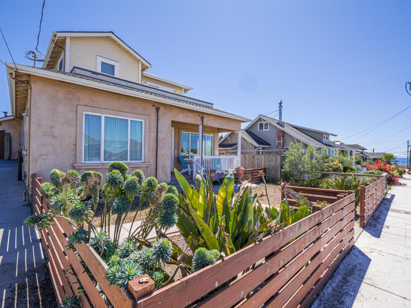 Detail Gallery Image 6 of 54 For 14 3rd Ave, Davenport,  CA 95017 - 3 Beds | 2 Baths