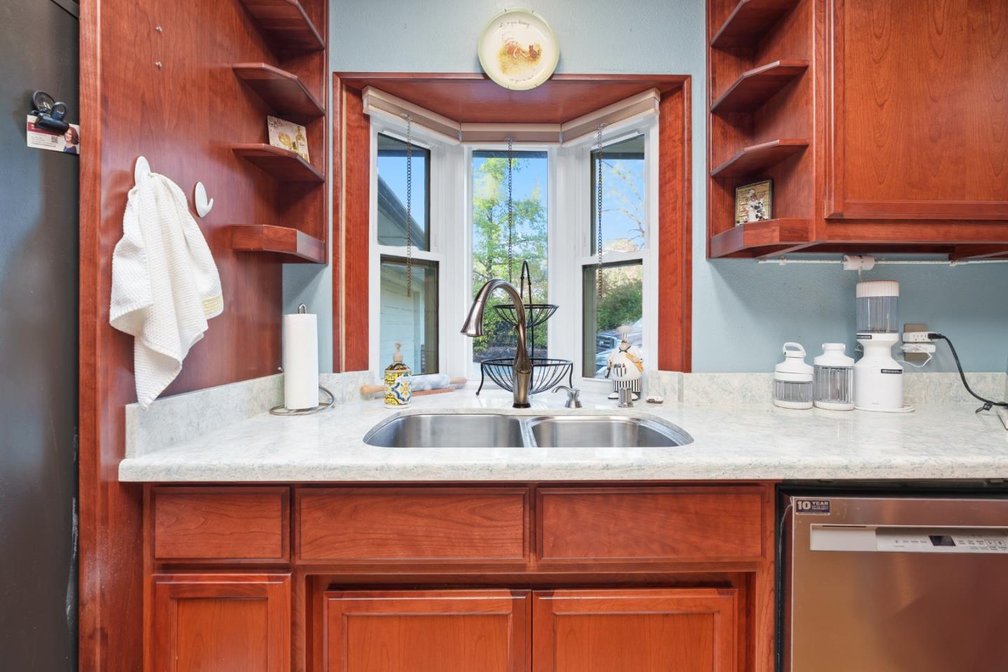 Detail Gallery Image 14 of 49 For 13289 Moccasin Ln, Shasta Lake,  CA 96019 - 3 Beds | 3 Baths