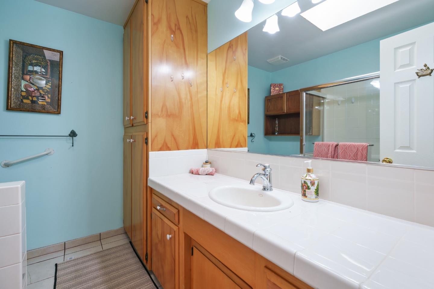 Detail Gallery Image 16 of 49 For 13289 Moccasin Ln, Shasta Lake,  CA 96019 - 3 Beds | 3 Baths