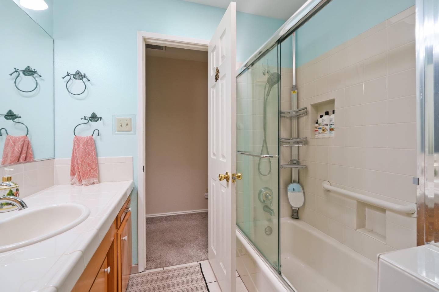 Detail Gallery Image 17 of 49 For 13289 Moccasin Ln, Shasta Lake,  CA 96019 - 3 Beds | 3 Baths