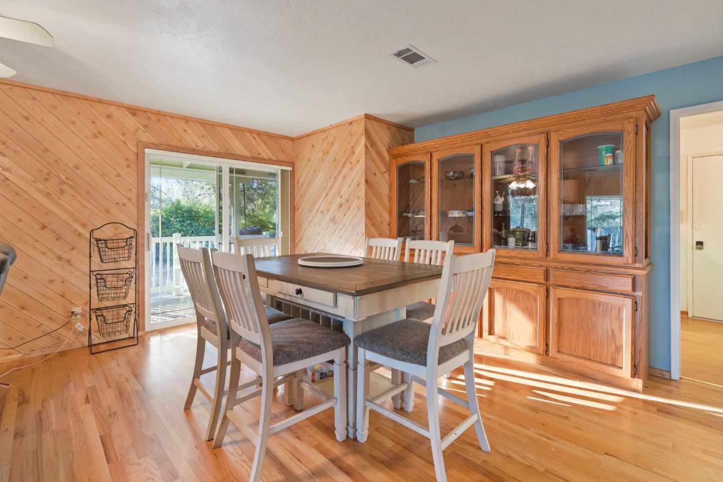 Detail Gallery Image 9 of 49 For 13289 Moccasin Ln, Shasta Lake,  CA 96019 - 3 Beds | 3 Baths