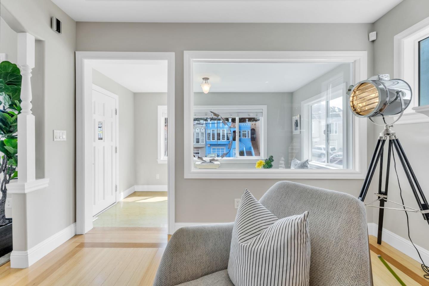 Detail Gallery Image 14 of 110 For 1851 21st Ave, San Francisco,  CA 94122 - 5 Beds | 6/1 Baths