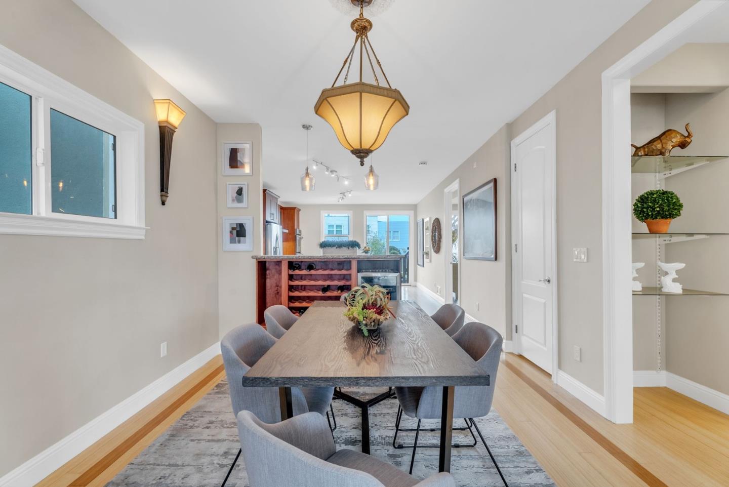 Detail Gallery Image 26 of 110 For 1851 21st Ave, San Francisco,  CA 94122 - 5 Beds | 6/1 Baths