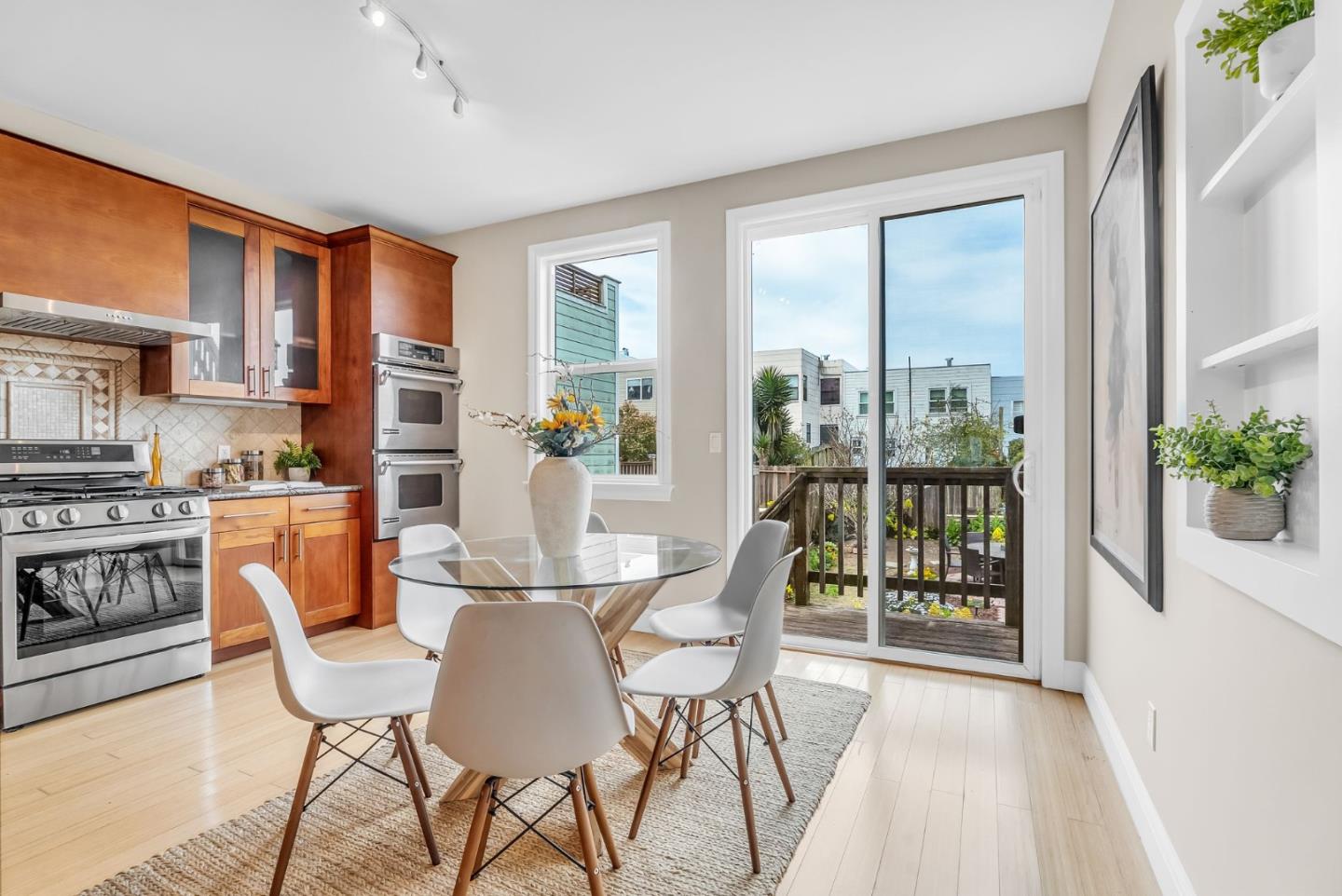 Detail Gallery Image 33 of 110 For 1851 21st Ave, San Francisco,  CA 94122 - 5 Beds | 6/1 Baths