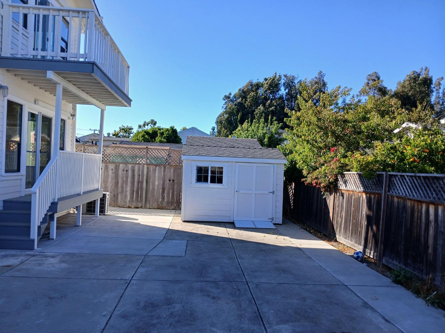Detail Gallery Image 15 of 16 For 127 Maitland Dr, Alameda,  CA 94502 - 4 Beds | 4 Baths