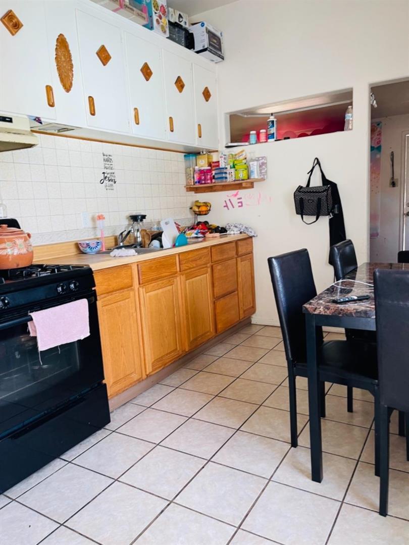 Detail Gallery Image 7 of 9 For 2224 Roanoke Ave, Sacramento,  CA 95838 - – Beds | – Baths