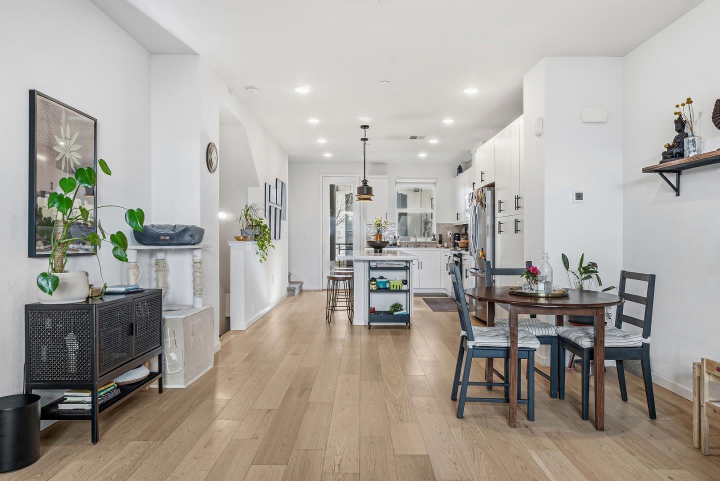 Photo #8: ML82016867 Listing: Photo #8