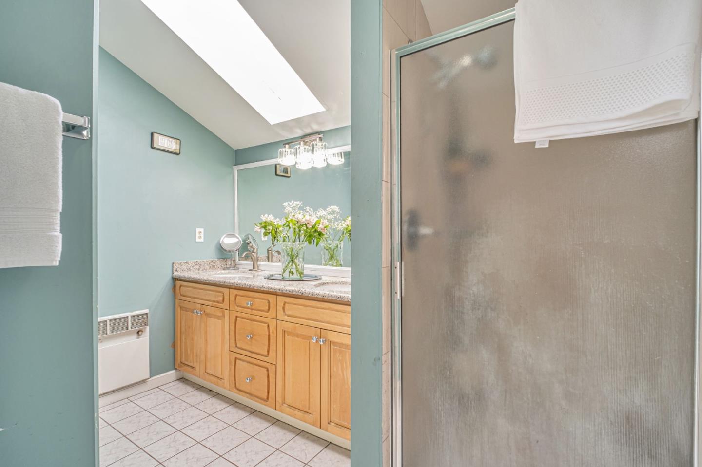 Detail Gallery Image 26 of 34 For 23139 Nevada Rd, Hayward,  CA 94541 - 3 Beds | 2 Baths