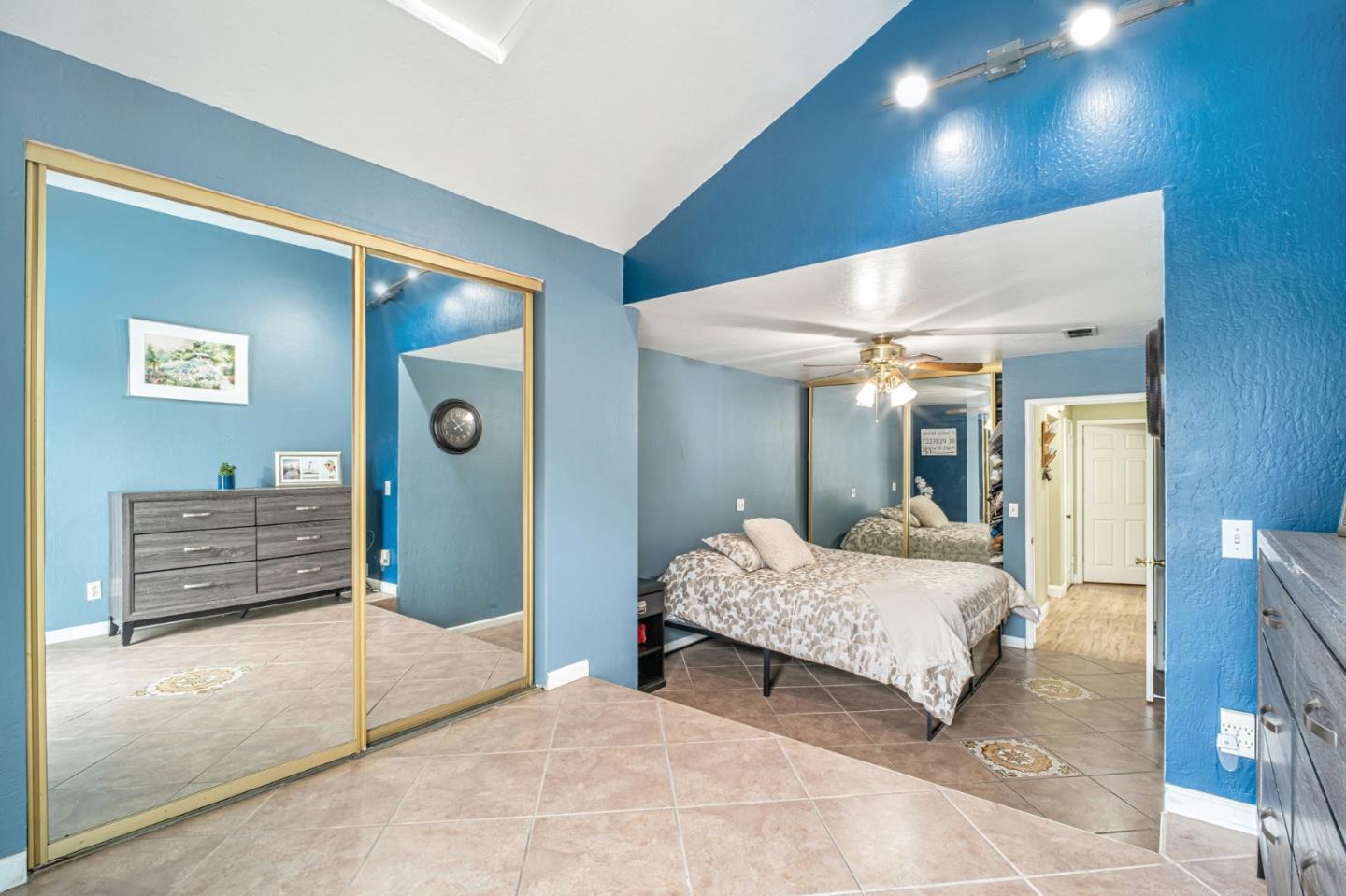 Detail Gallery Image 28 of 34 For 23139 Nevada Rd, Hayward,  CA 94541 - 3 Beds | 2 Baths