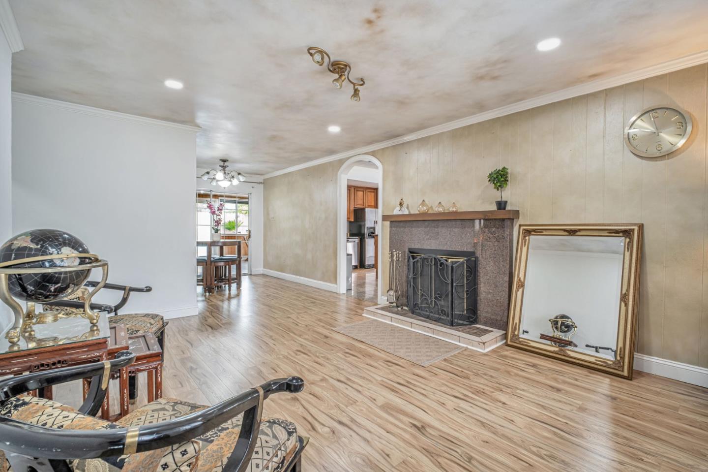Detail Gallery Image 8 of 34 For 23139 Nevada Rd, Hayward,  CA 94541 - 3 Beds | 2 Baths