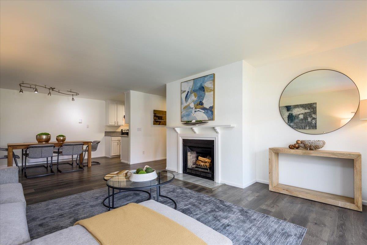 Detail Gallery Image 3 of 25 For 1031 Cherry Ave #33,  San Bruno,  CA 94066 - 3 Beds | 2 Baths