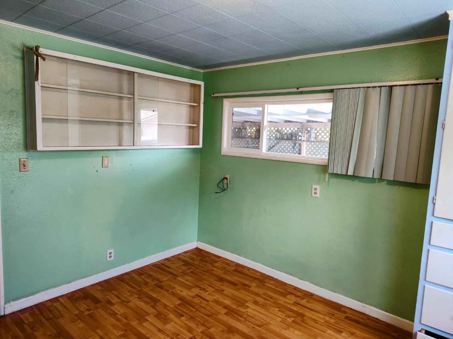 Detail Gallery Image 18 of 42 For 230 Paloma Ave, Salinas,  CA 93905 - 4 Beds | 4 Baths