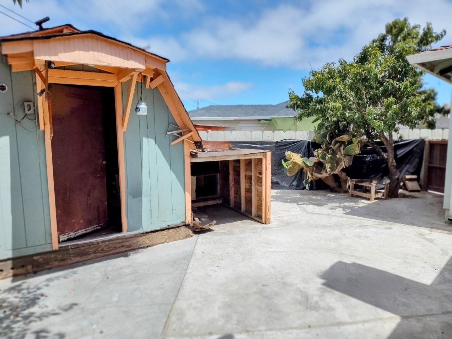 Detail Gallery Image 41 of 42 For 230 Paloma Ave, Salinas,  CA 93905 - 4 Beds | 4 Baths