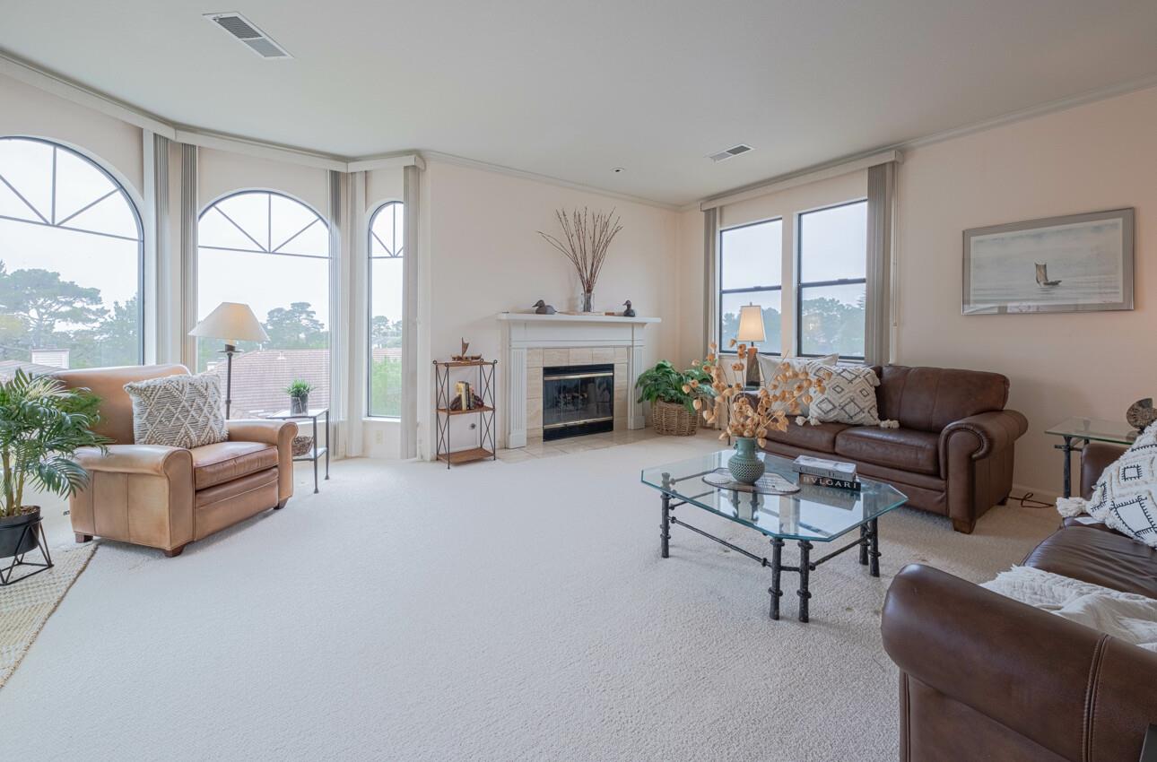 Detail Gallery Image 10 of 50 For 3016 Ransford Cir, Pacific Grove,  CA 93950 - 3 Beds | 3 Baths