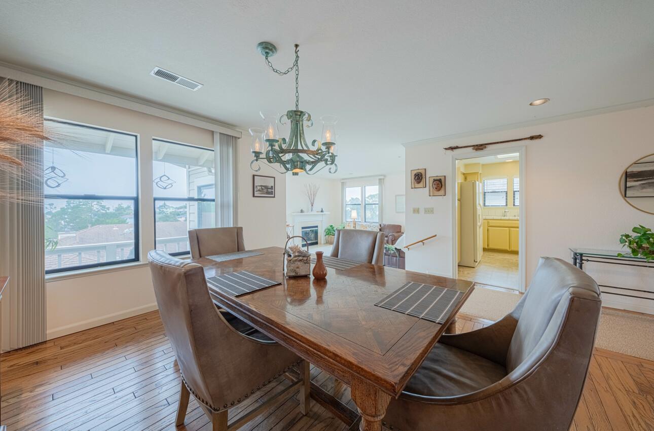 Detail Gallery Image 8 of 50 For 3016 Ransford Cir, Pacific Grove,  CA 93950 - 3 Beds | 3 Baths