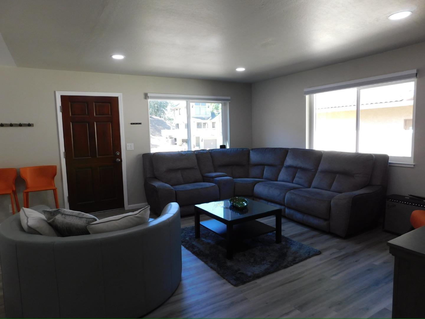 Detail Gallery Image 5 of 31 For 112 Parkview Ln, Napa,  CA 94558 - 3 Beds | 2 Baths
