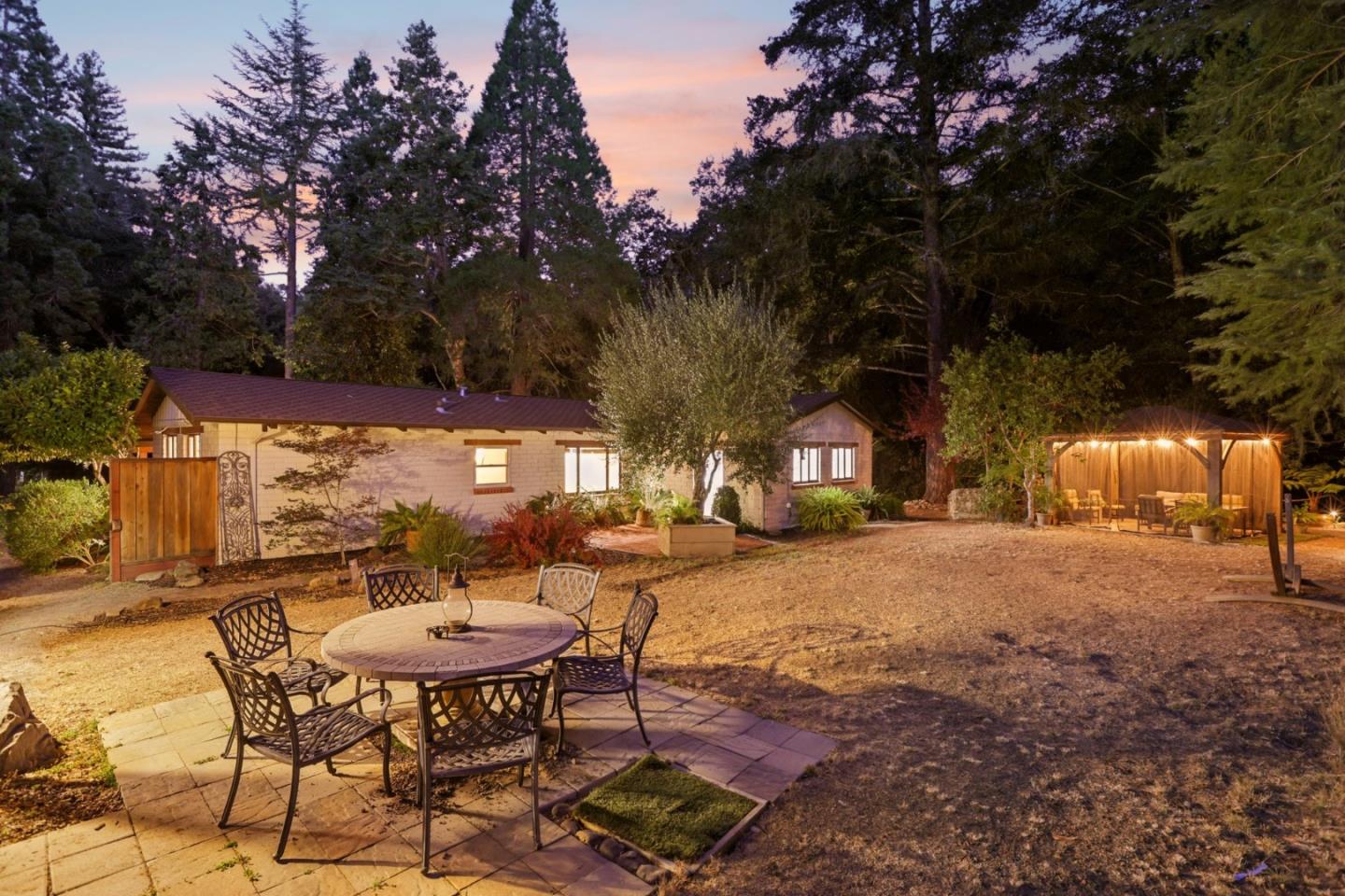 Detail Gallery Image 19 of 29 For 6600 Redwood Retreat Rd, Gilroy,  CA 95020 - 2 Beds | 1 Baths