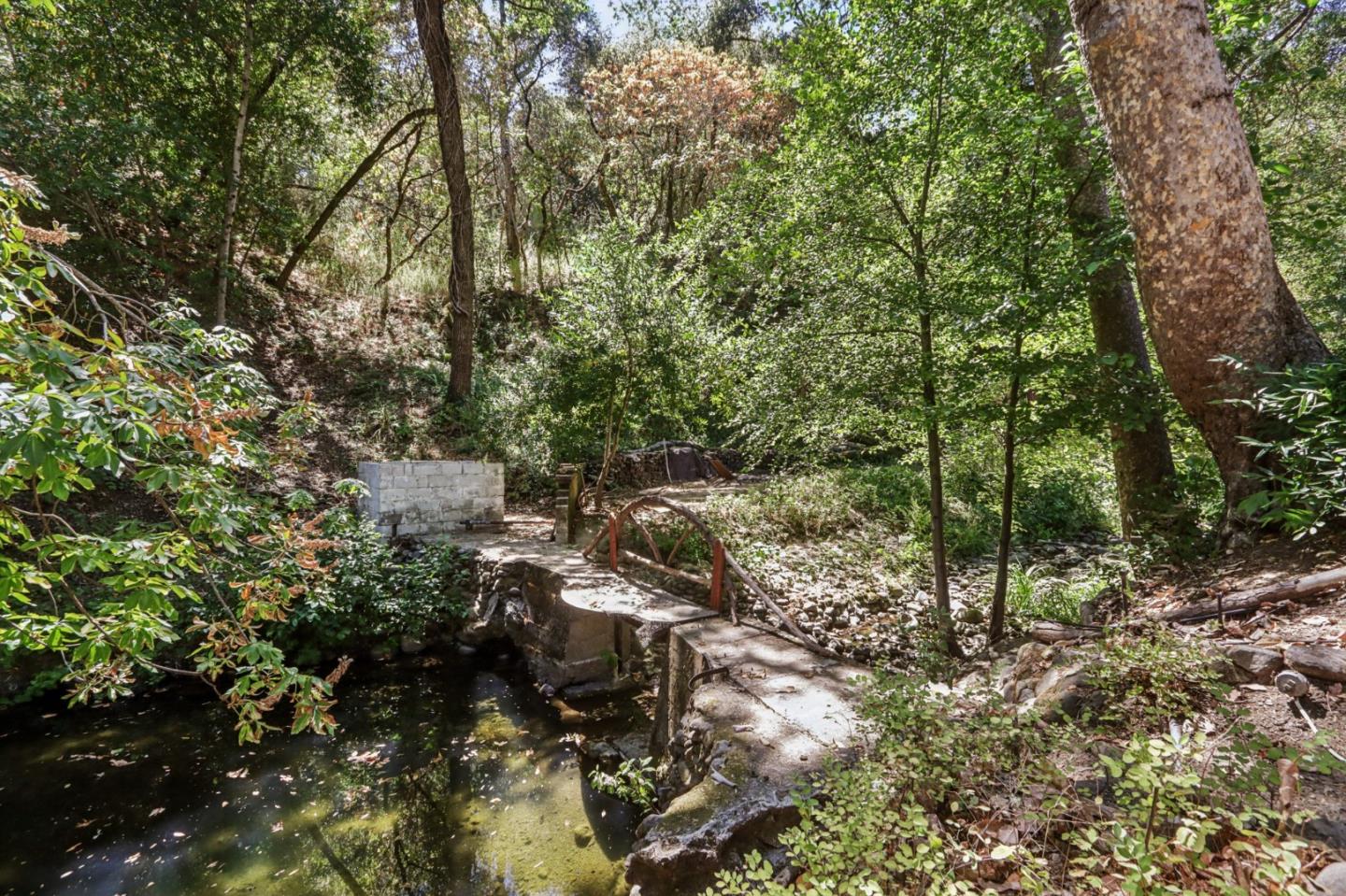 Detail Gallery Image 23 of 29 For 6600 Redwood Retreat Rd, Gilroy,  CA 95020 - 2 Beds | 1 Baths