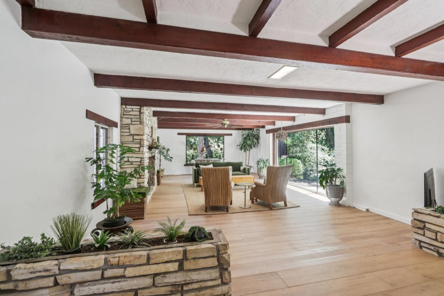 Detail Gallery Image 7 of 29 For 6600 Redwood Retreat Rd, Gilroy,  CA 95020 - 2 Beds | 1 Baths