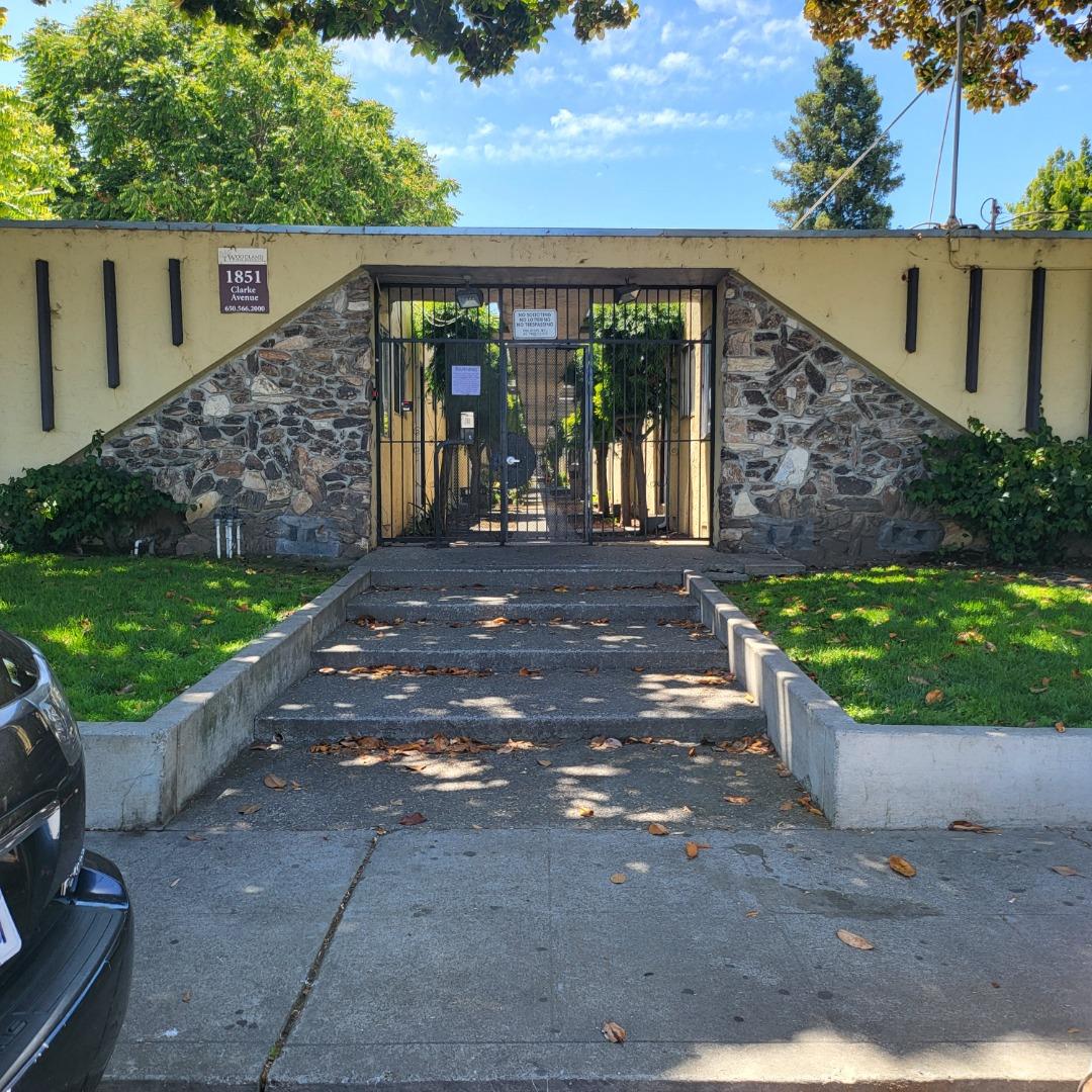 Detail Gallery Image 1 of 8 For 1851 Clarke Ave, East Palo Alto,  CA 94303 - – Beds | – Baths