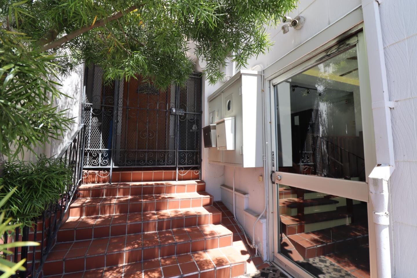 Detail Gallery Image 2 of 18 For 634-636 Taraval St, San Francisco,  CA 94116 - – Beds | – Baths