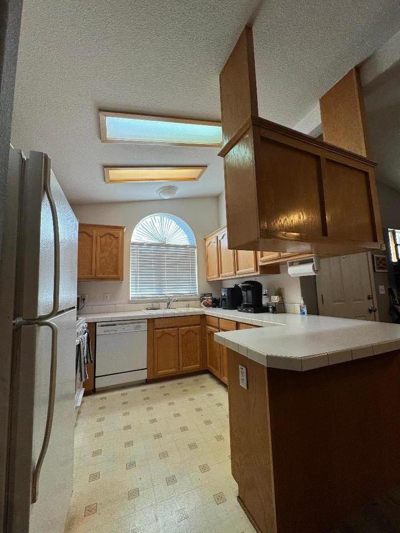 Detail Gallery Image 4 of 9 For 555 Umbarger Rd #43,  San Jose,  CA 95111 - 2 Beds | 2 Baths