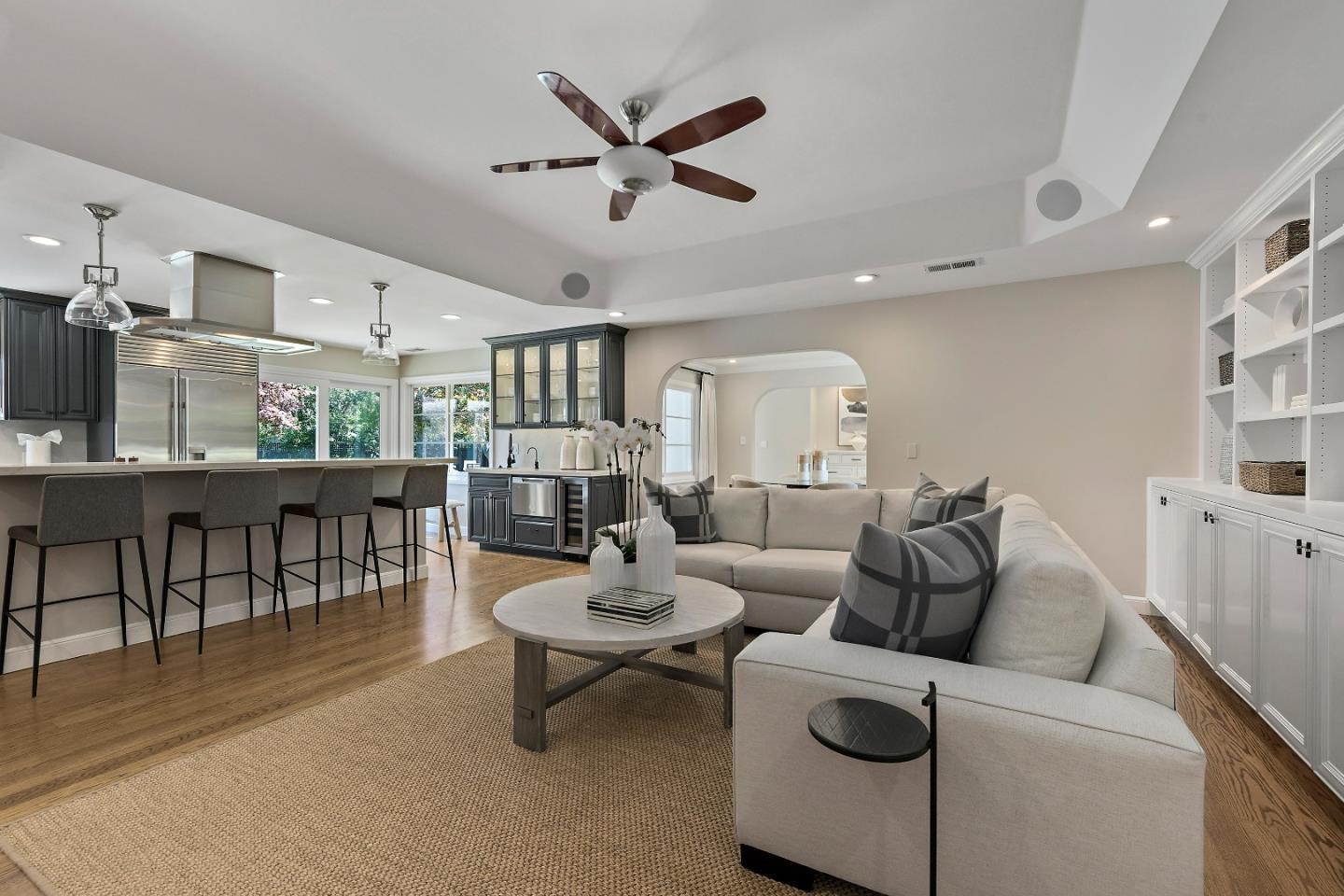 Detail Gallery Image 15 of 64 For 1715 Forest View Ave, Hillsborough,  CA 94010 - 5 Beds | 5 Baths