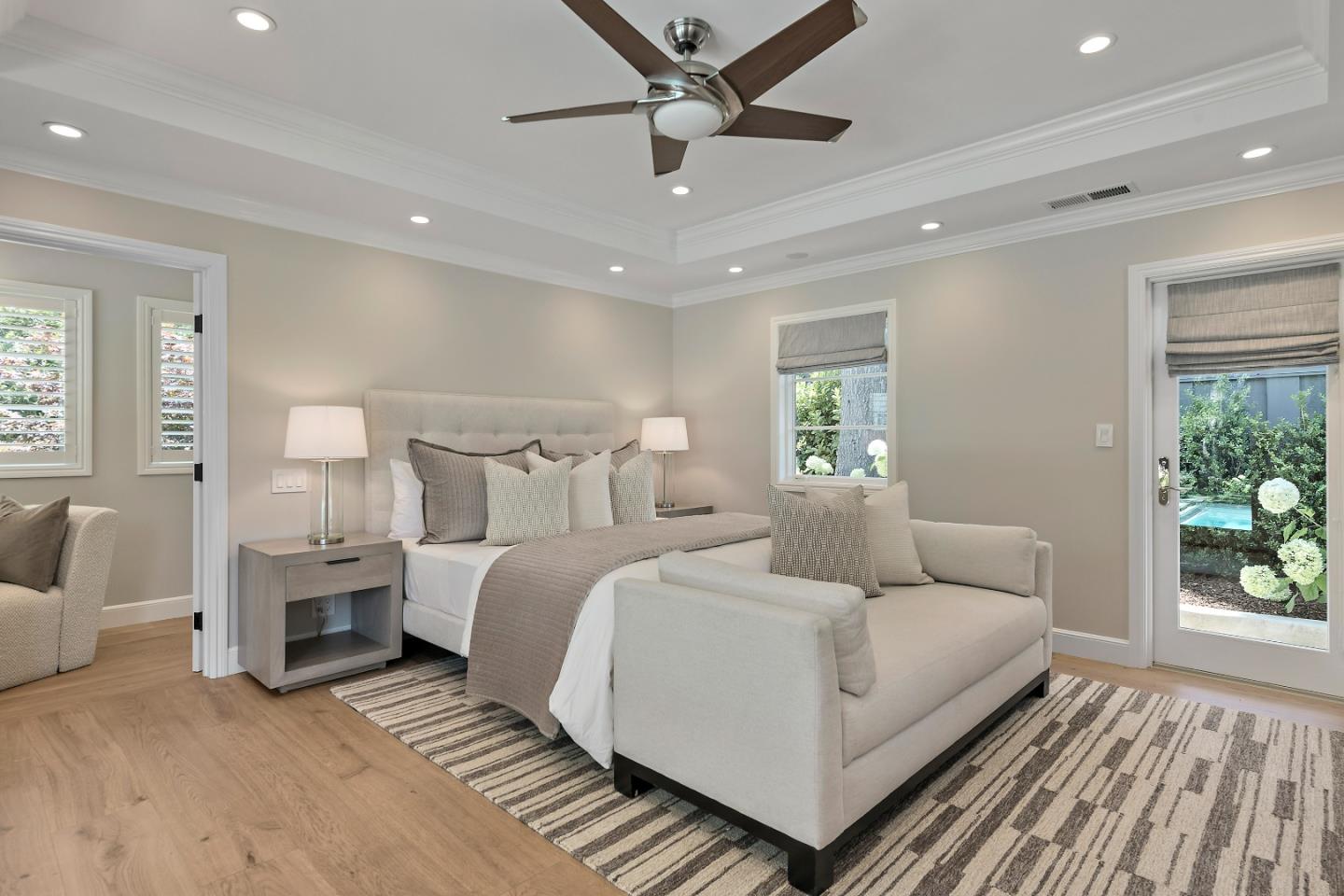 Detail Gallery Image 20 of 64 For 1715 Forest View Ave, Hillsborough,  CA 94010 - 5 Beds | 5 Baths