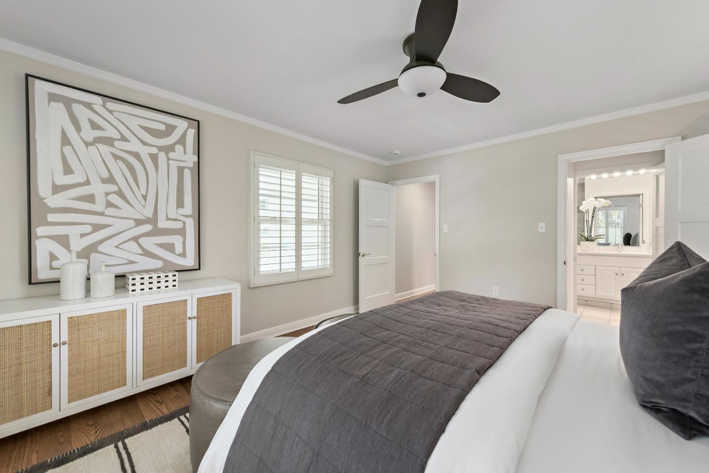 Detail Gallery Image 30 of 64 For 1715 Forest View Ave, Hillsborough,  CA 94010 - 5 Beds | 5 Baths