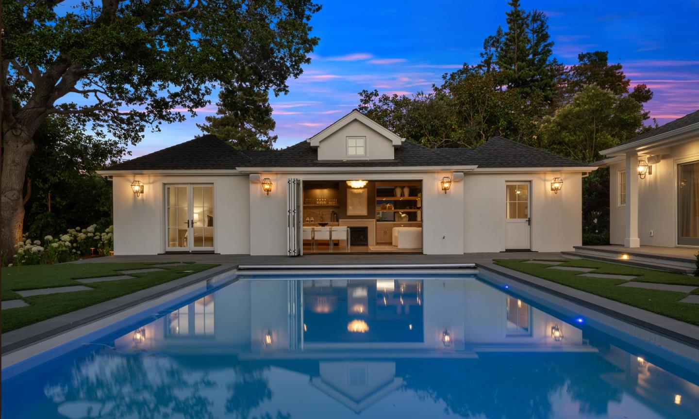 Detail Gallery Image 34 of 64 For 1715 Forest View Ave, Hillsborough,  CA 94010 - 5 Beds | 5 Baths