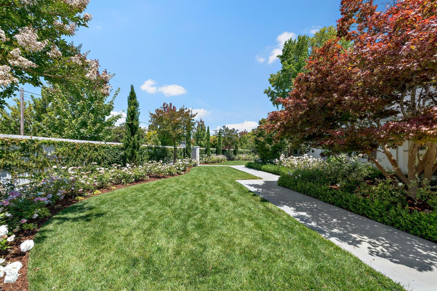 Detail Gallery Image 4 of 64 For 1715 Forest View Ave, Hillsborough,  CA 94010 - 5 Beds | 5 Baths