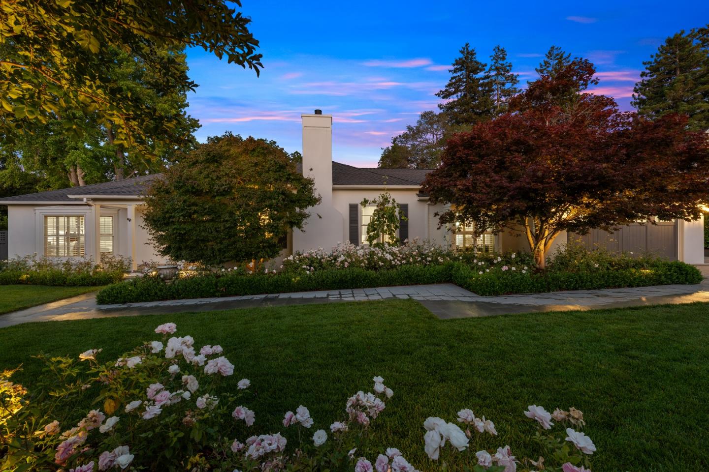 Detail Gallery Image 5 of 64 For 1715 Forest View Ave, Hillsborough,  CA 94010 - 5 Beds | 5 Baths