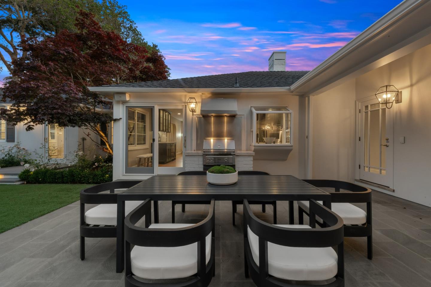 Detail Gallery Image 50 of 64 For 1715 Forest View Ave, Hillsborough,  CA 94010 - 5 Beds | 5 Baths