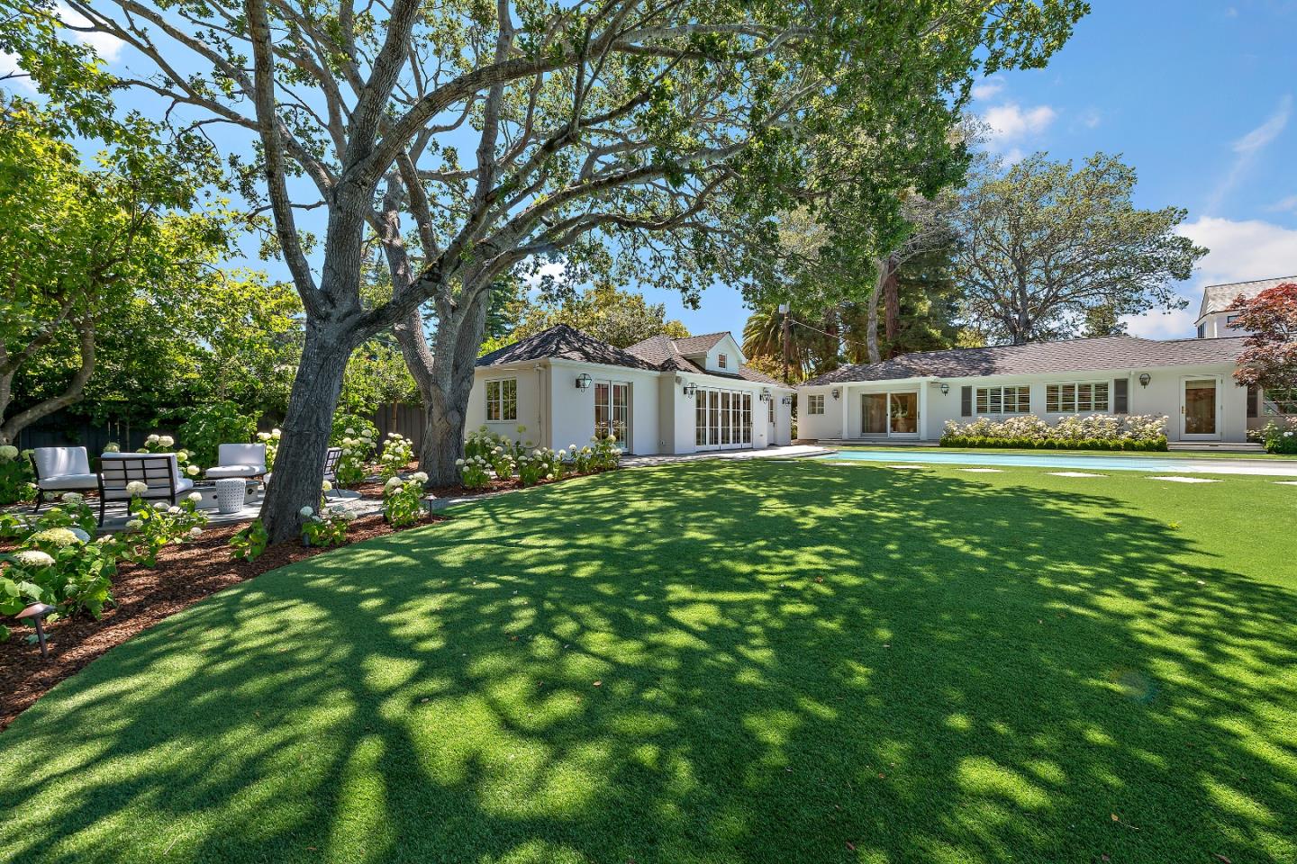 Detail Gallery Image 52 of 64 For 1715 Forest View Ave, Hillsborough,  CA 94010 - 5 Beds | 5 Baths