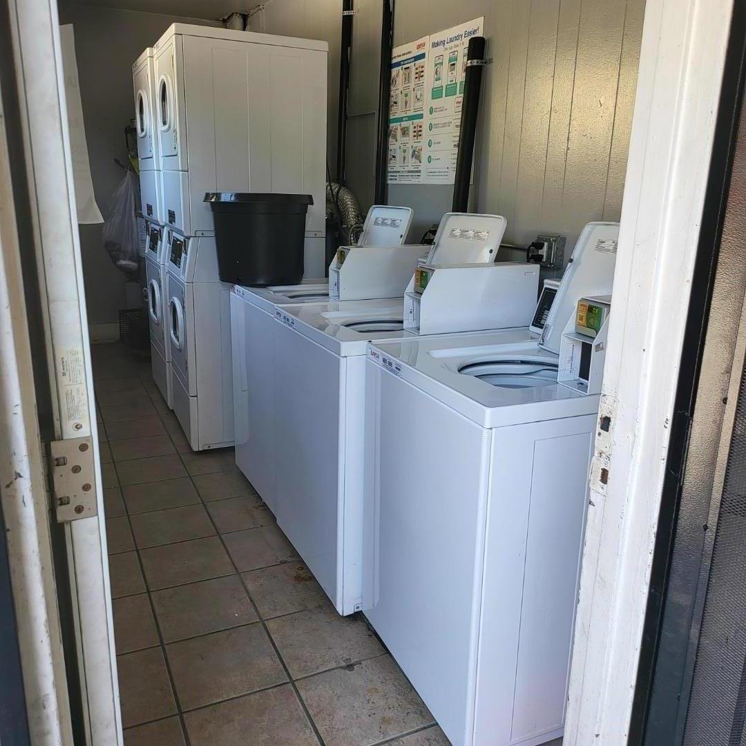 Detail Gallery Image 9 of 11 For 1846 W Bayshore Rd, East Palo Alto,  CA 94303 - – Beds | – Baths