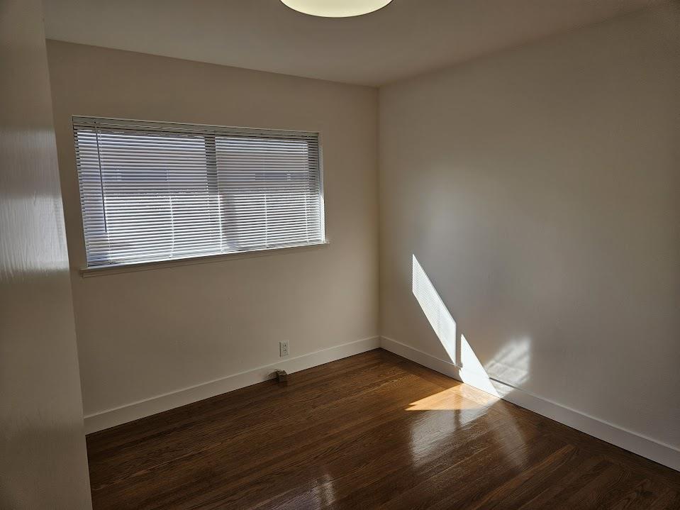 Detail Gallery Image 9 of 23 For 3411 Crestmoor Dr, San Bruno,  CA 94066 - 3 Beds | 2 Baths