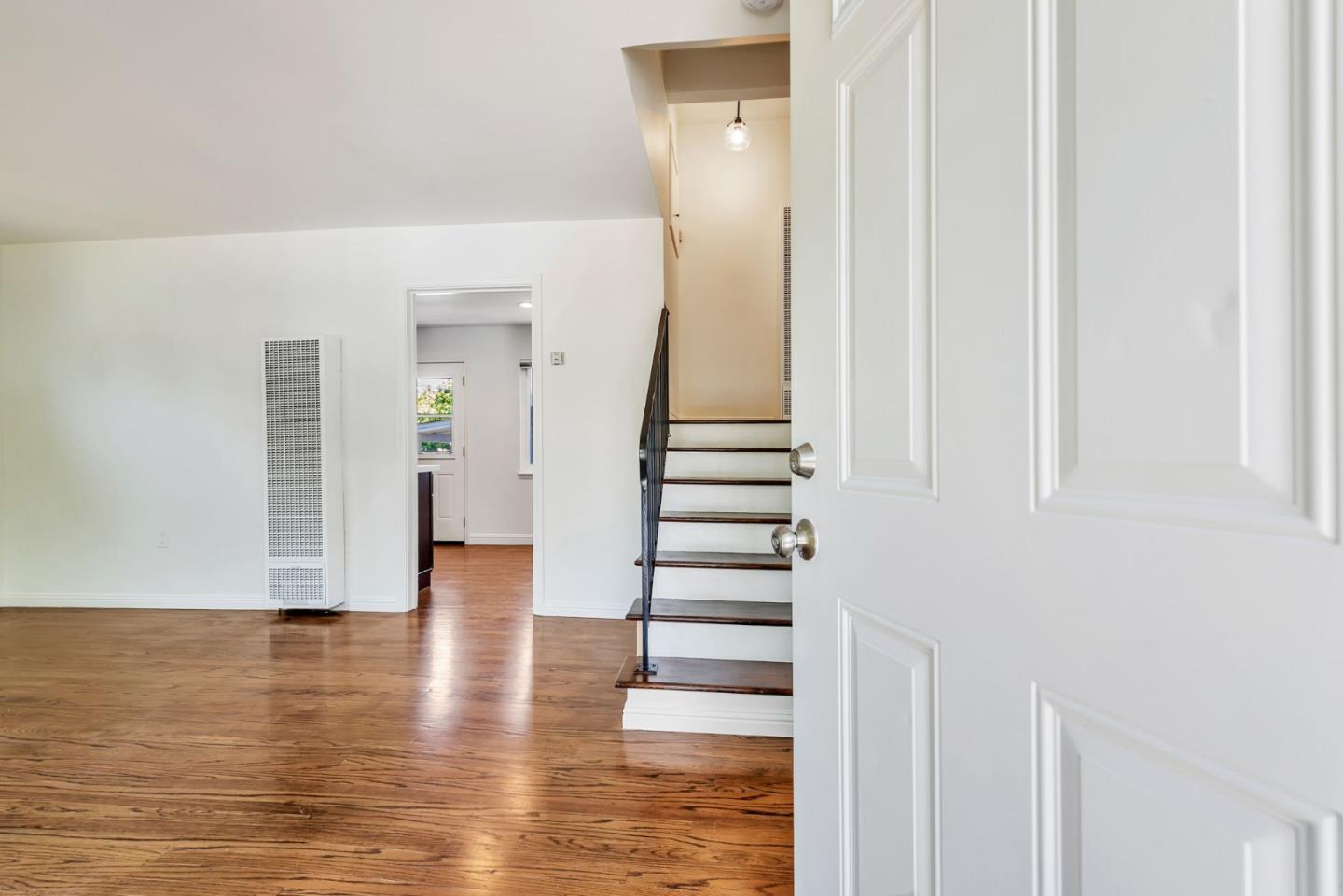 Detail Gallery Image 10 of 48 For 1203/1209 Junipero Ave, Redwood City,  CA 94061 - – Beds | – Baths