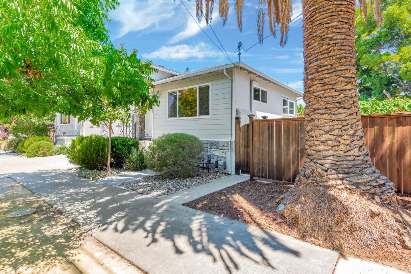 Detail Gallery Image 3 of 48 For 1203/1209 Junipero Ave, Redwood City,  CA 94061 - – Beds | – Baths