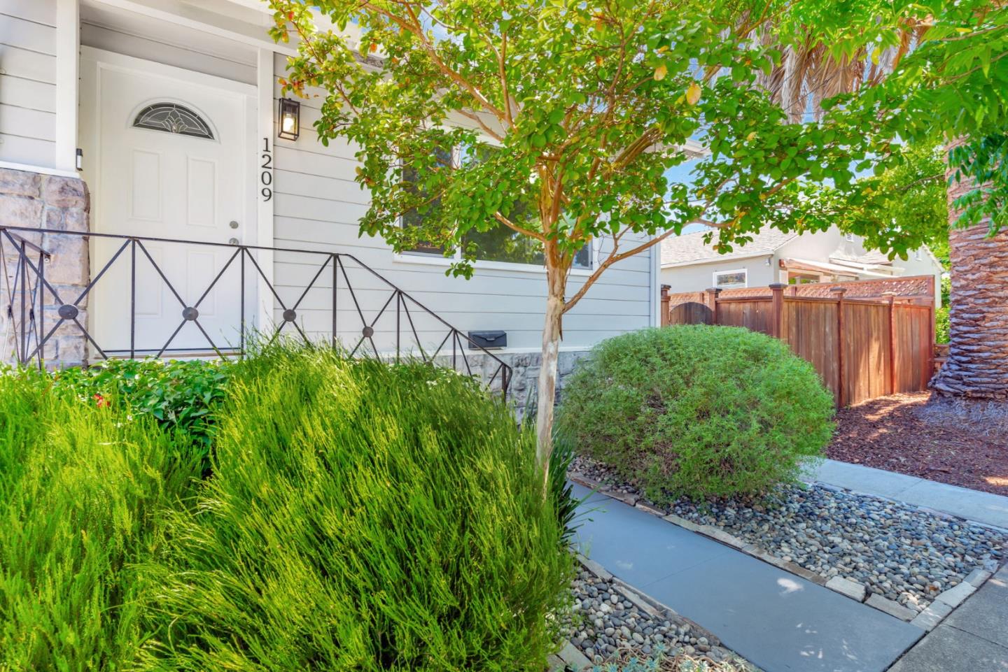 Detail Gallery Image 9 of 48 For 1203/1209 Junipero Ave, Redwood City,  CA 94061 - – Beds | – Baths