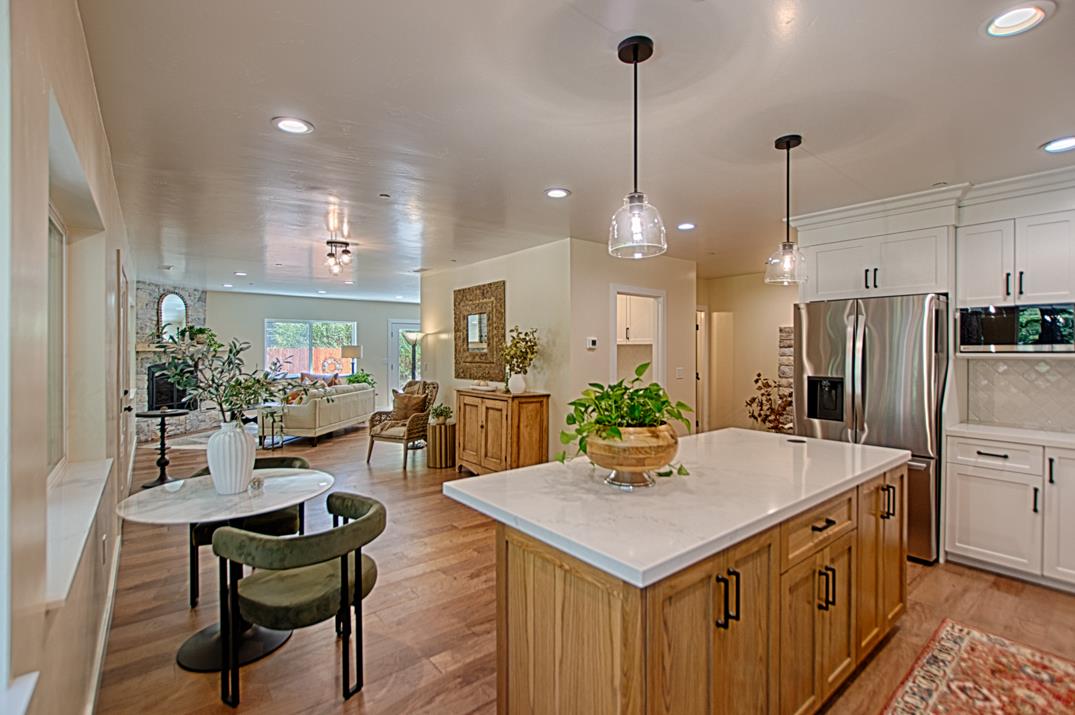 Detail Gallery Image 8 of 40 For 341 Lake Dr, Boulder Creek,  CA 95006 - 4 Beds | 4 Baths