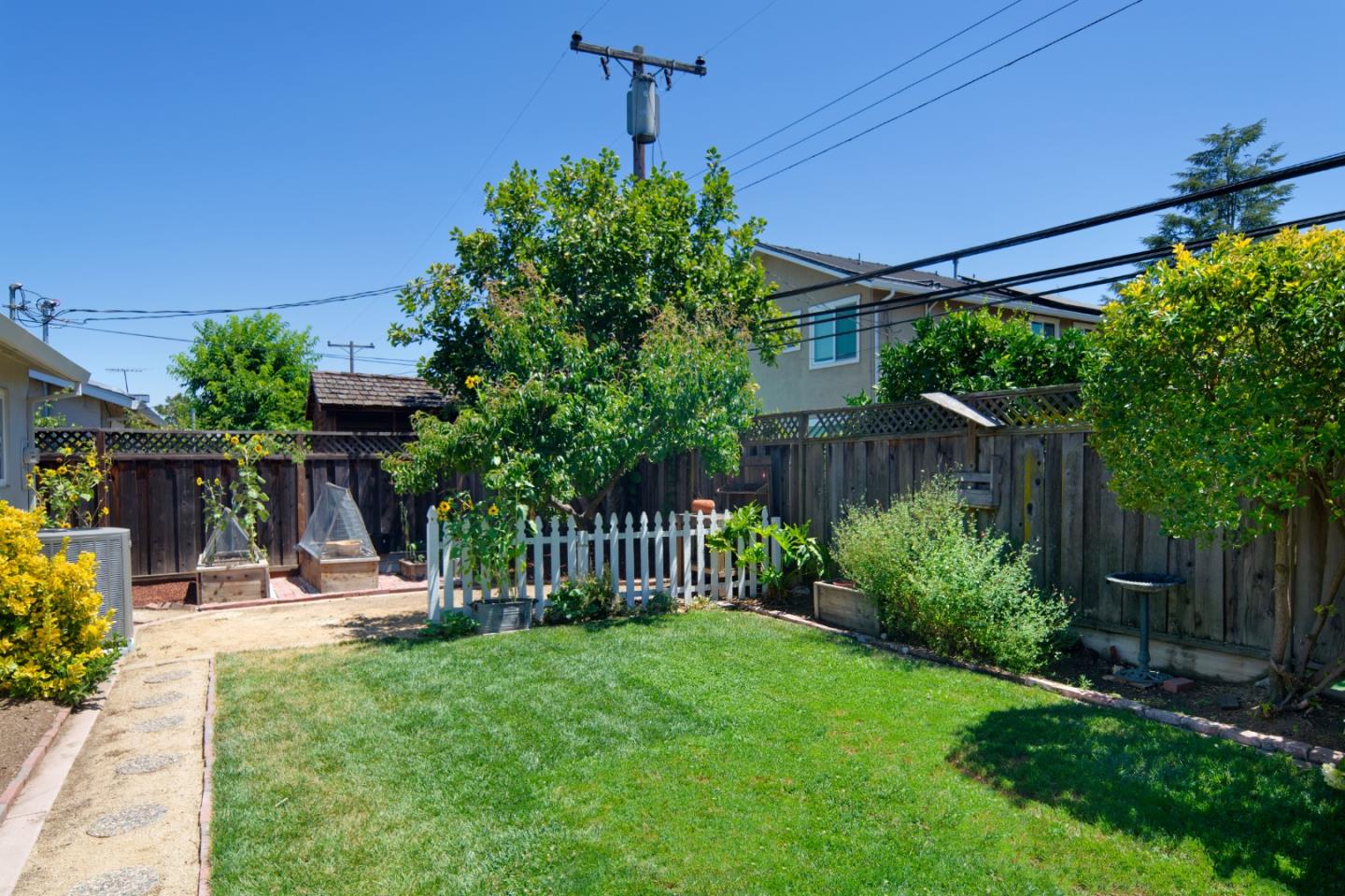 Detail Gallery Image 31 of 41 For 1828 Lencar Way, San Jose,  CA 95124 - 3 Beds | 2 Baths