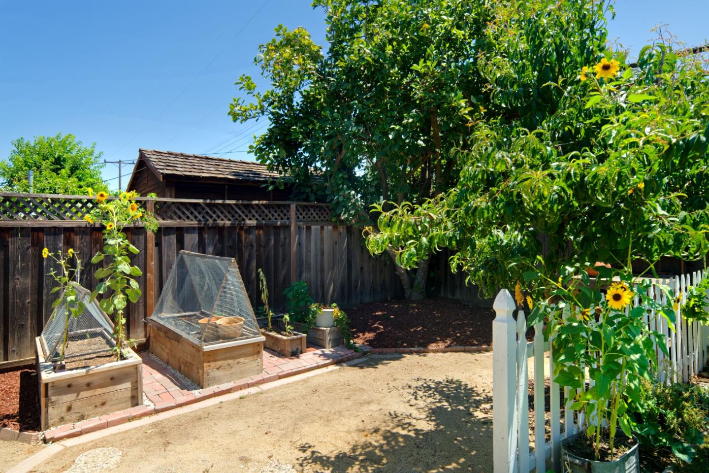 Detail Gallery Image 32 of 41 For 1828 Lencar Way, San Jose,  CA 95124 - 3 Beds | 2 Baths